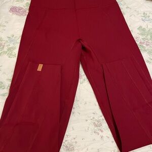 Lou & Grey leggings size Small NWOT! Retail $140